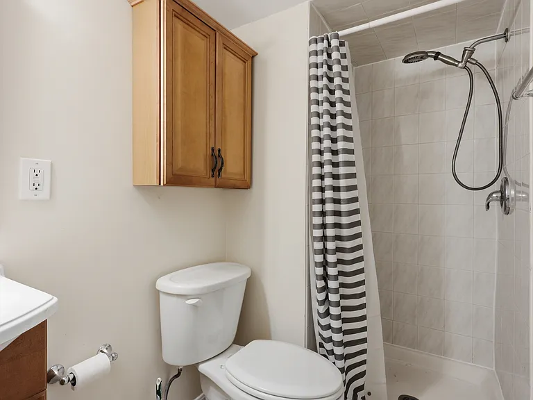 8747 Arley Dr — Photo 31