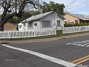 3rd image of 1201 Acacia Ave
