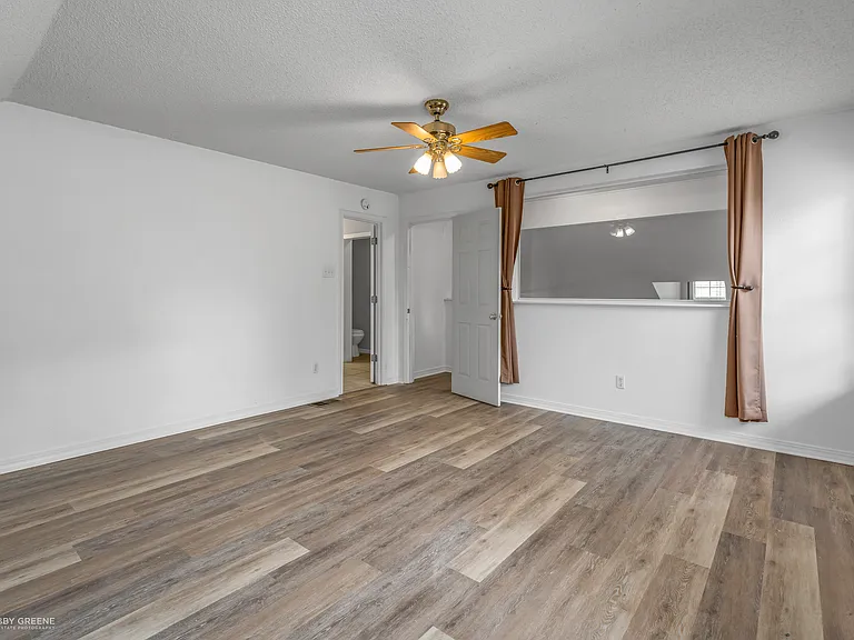 921 Pennington Ln — Photo 17