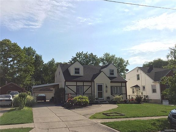 5th image of 75 Argyle Ave