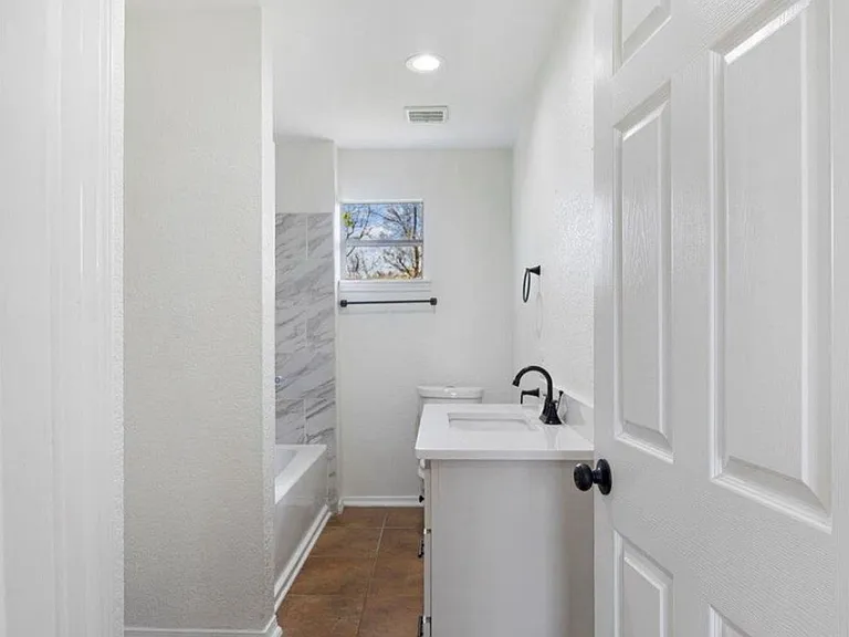 11925 Garland St #11911 — Photo 5