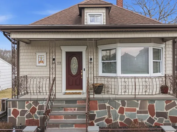 72 Rochambeau St, New Bedford, MA 02745