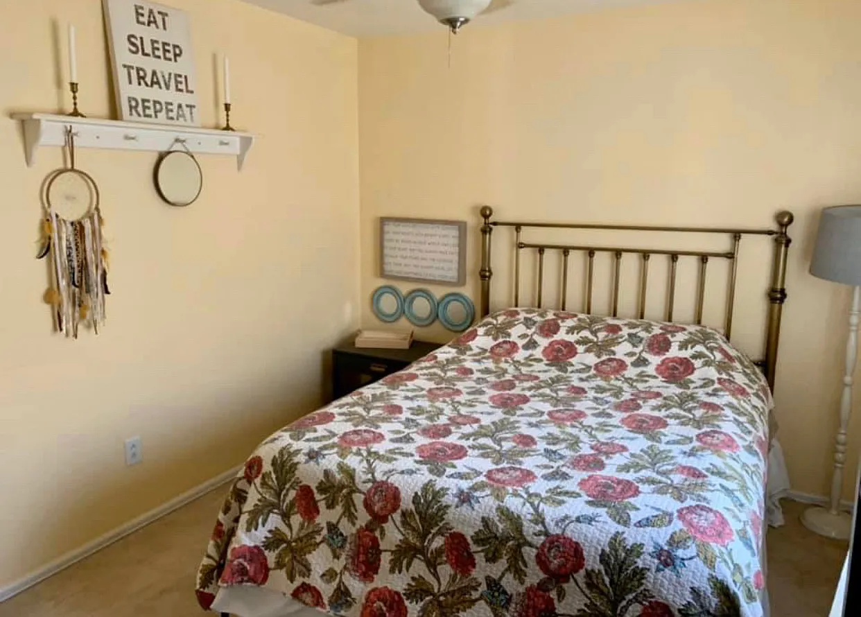 5 bed, 2773 sqft, $675 — Photo 4