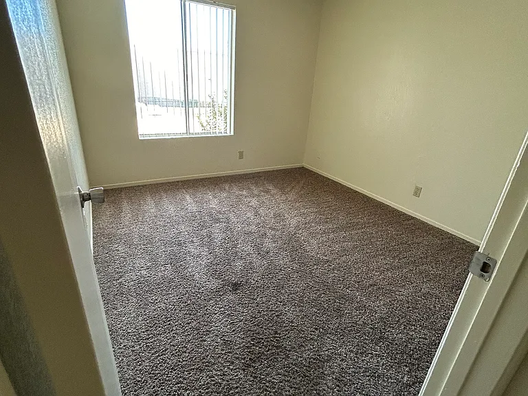 Park Place Apartments — Photo 17