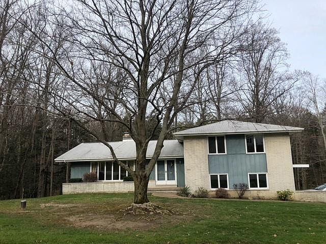 1st image of 3850 Stirrup Dr