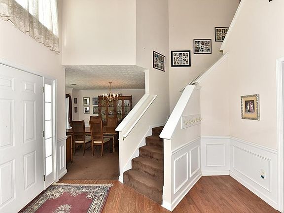 3rd image of 570 White Stag Ct