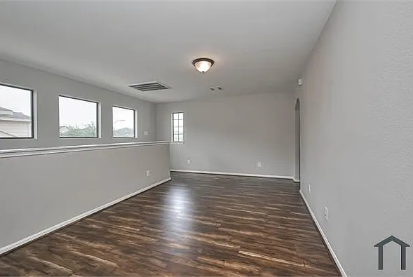 18210 Amalfi Coast Dr — Photo 44