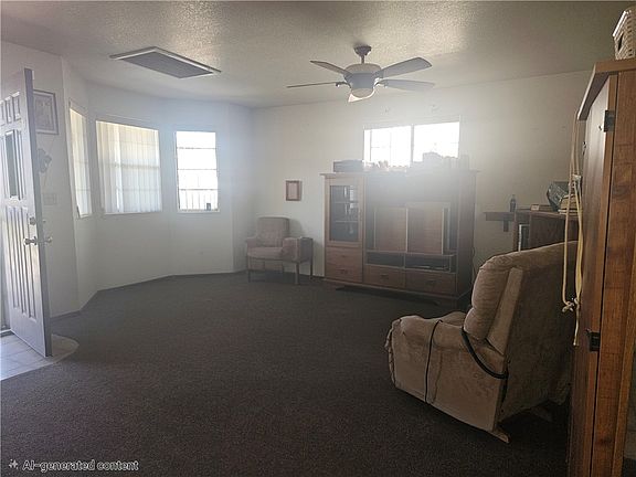 4th image of 208 E Oak Street