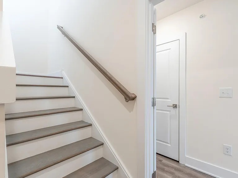 978 N 8th St #8 — Photo 32