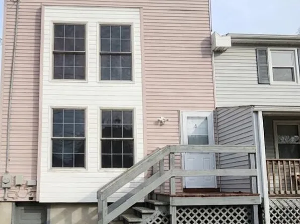 3 1st Avenue, Rensselaer, NY 12144