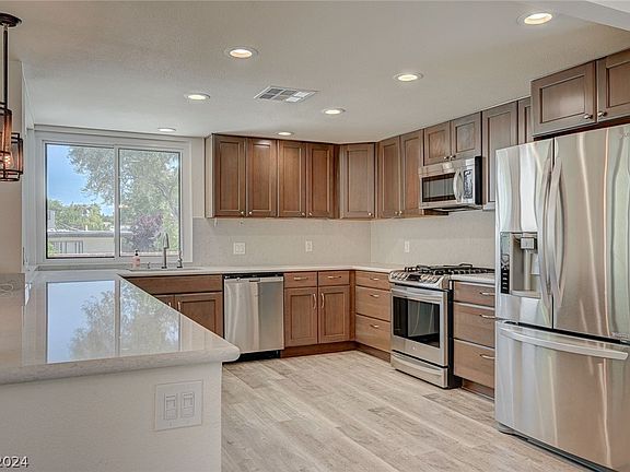 2nd image of 3063 Mirado Ct