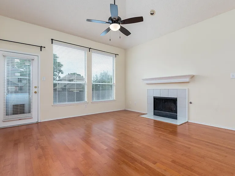 3928 Windford Dr — Photo 8