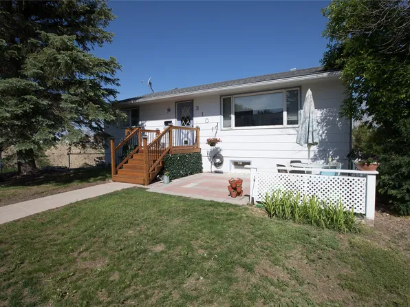310 1st Ave SW, Cut Bank, MT 59427
