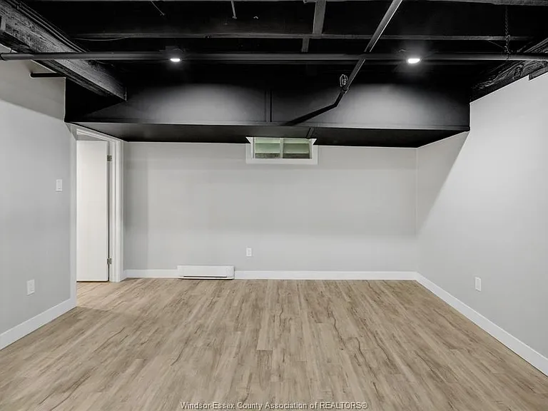 1094 Lincoln Rd — Photo 38