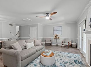 203 Oak Hollow Ct, Raleigh, NC 27613