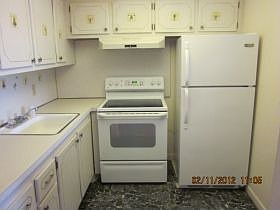 3rd image of 82 Tilford D
