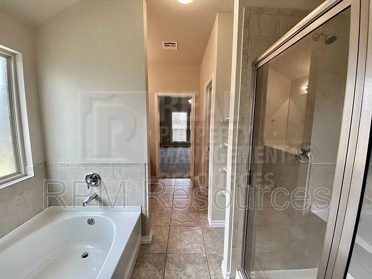 9501 Timberwind Ln — Photo 14