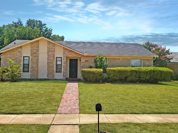 2926 Blue Ridge Ln, Garland, TX 75042