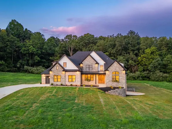 1235 Deer Hollow Rd, Forest, VA 24551