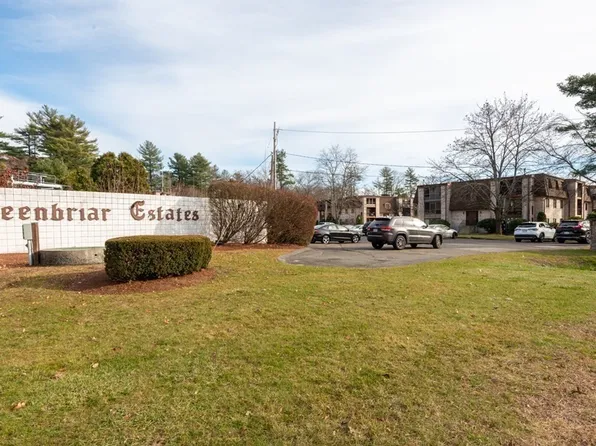 1 Greenbriar Dr APT 108, North Reading, MA 01864