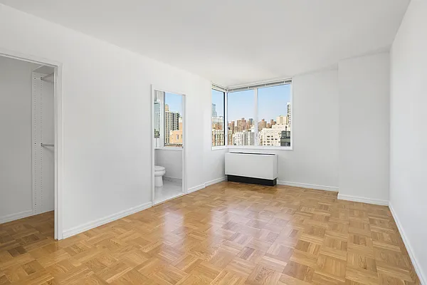 Rented by Jack Resnick & Sons | media 31