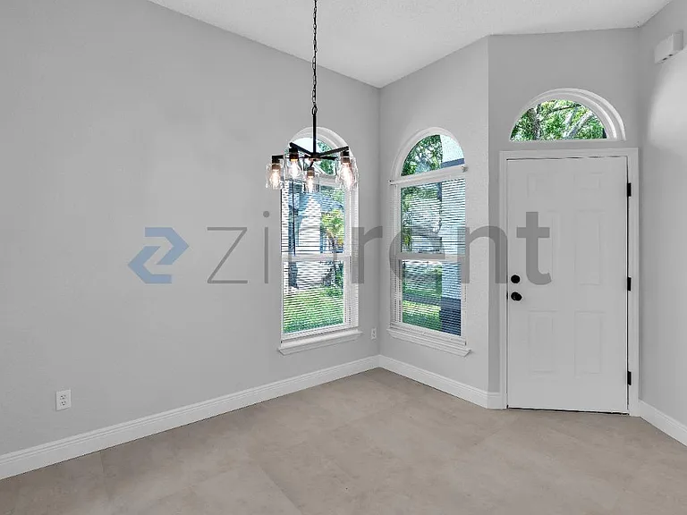 10636 Satinwood Cir — Photo 4