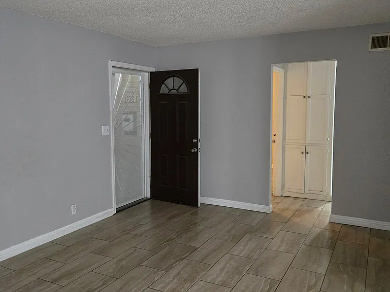 1108 W Avenue J8 — Photo 5