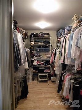 Master Bedroom Walk in Closet