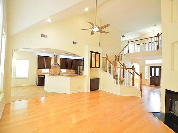 5th image of 3208 Forrester Dr