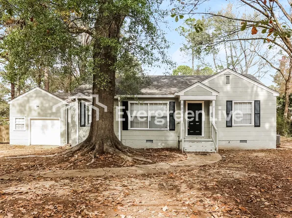 608 Colonial Cir, Jackson, MS 39211
