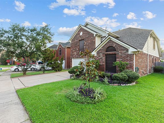 3rd image of 12126 Meadow Place Dr
