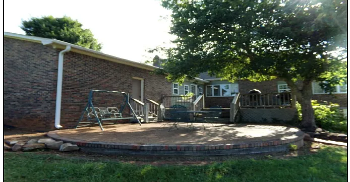 Building Photo - 302 Jeff Rd