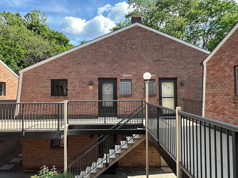 1st image of 812 Meadow Woods Ln