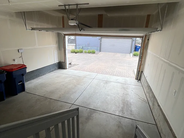 8403 Bijou Creek Ave — Photo 32