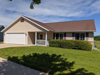 860 Tower Dr, Hartford, WI, 53027