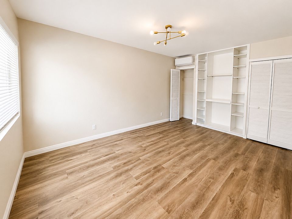 1st image of 6250 Vineland Ave APT 4