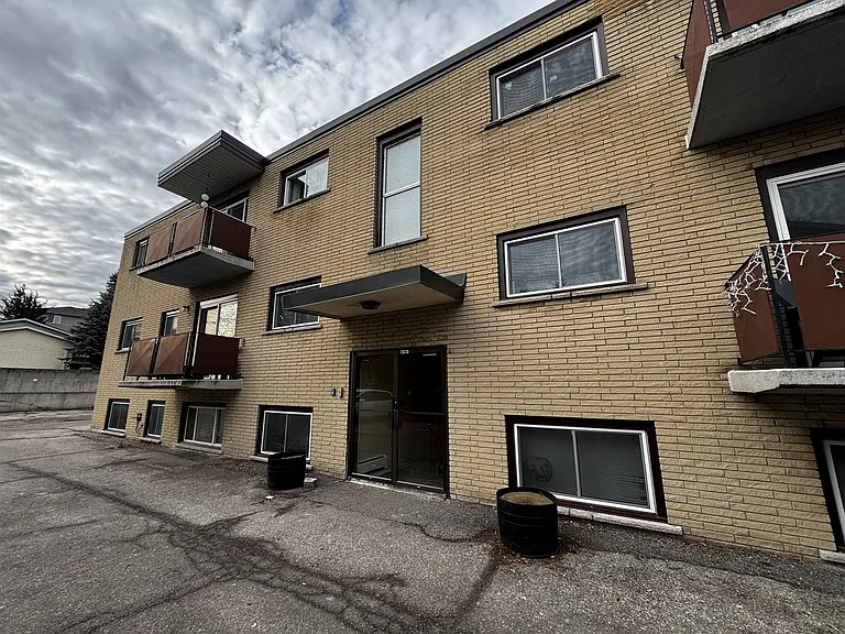 355 Clyde Rd #7 — Photo 1
