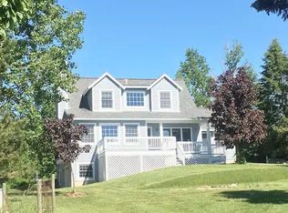 7363 E Lakeview Hills Rd, Traverse City, MI 49684