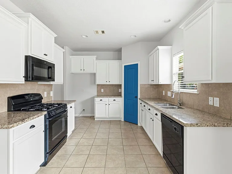 11502 Stonepine Meadow Ct — Photo 10