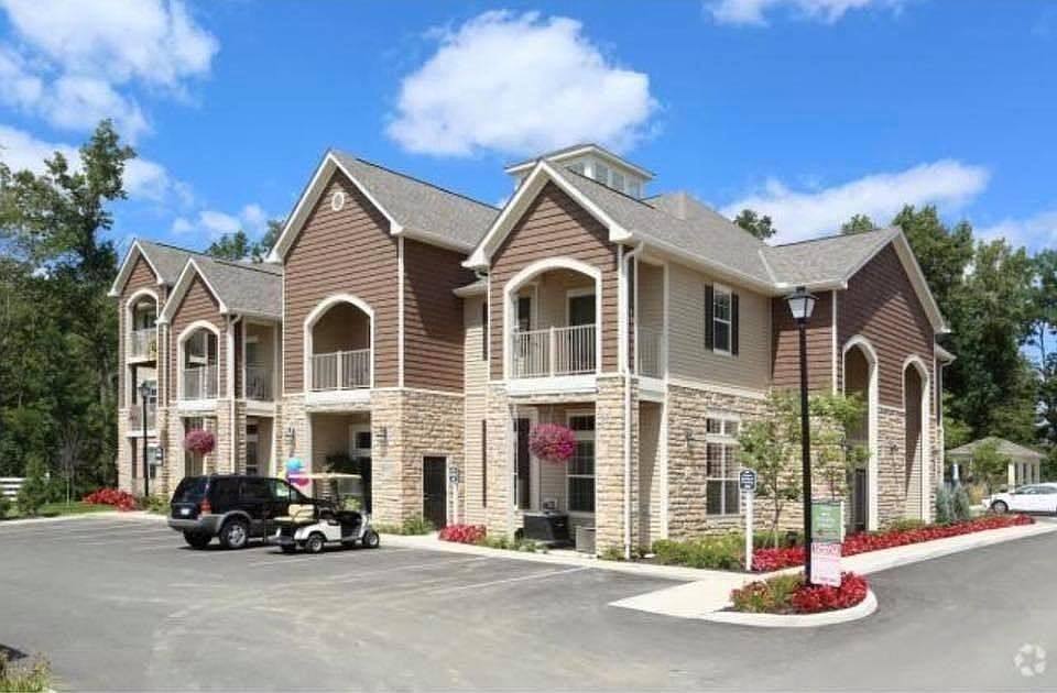 1st image of 8498 Bella Woods Dr