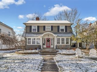 3180 Chadbourne Rd, Shaker Heights, OH 44120