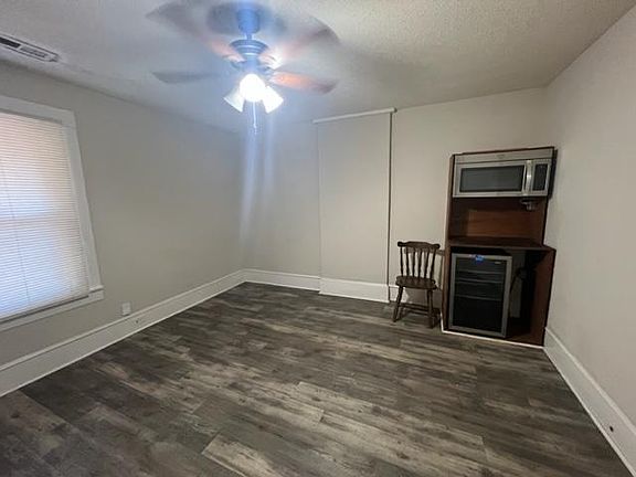 5th image of 1218 W Market St APT J