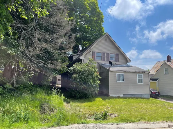 200 Free Street, Dexter, ME 04930