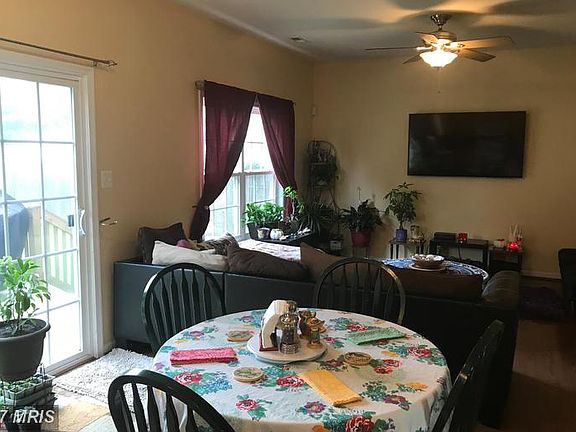 3rd image of 9404 Cliffton Dr