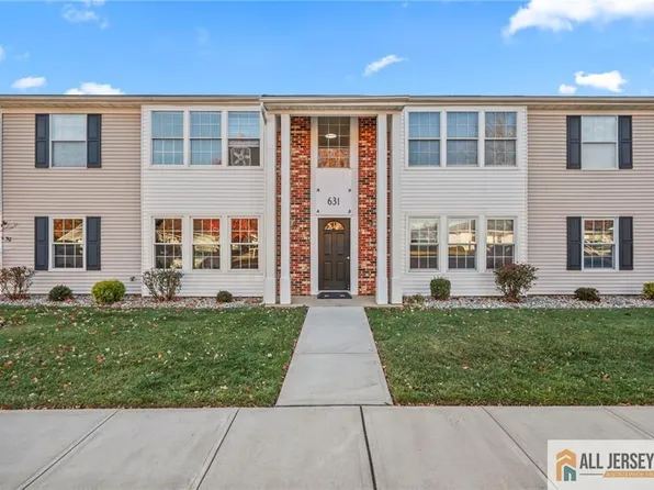 631 Madison Dr #B, Monroe Township, NJ 08831