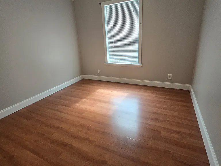 200 S 11th St #102 — Photo 15