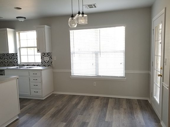 3rd image of 4707 S 194 East Ave