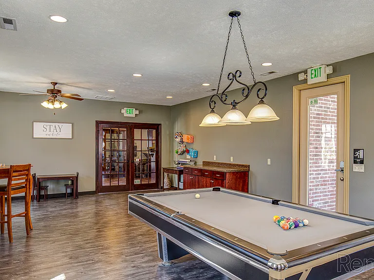 Weaver Creek Apartments — Photo 7
