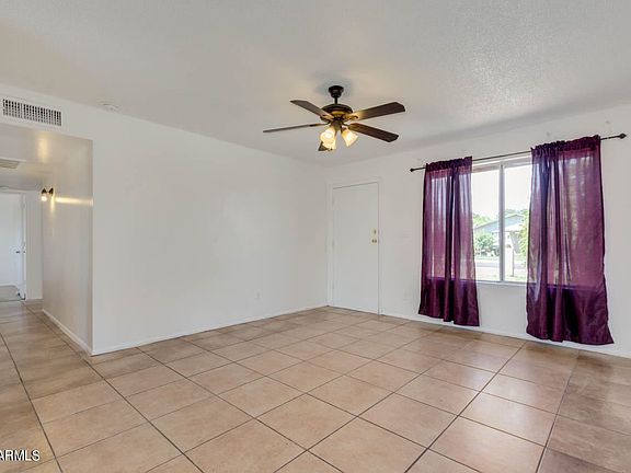 2nd image of 8417 W Glenrosa Ave