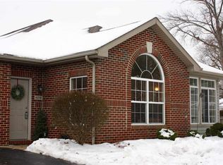 4214 Forest Creek Pkwy, Fort Wayne, IN 46815